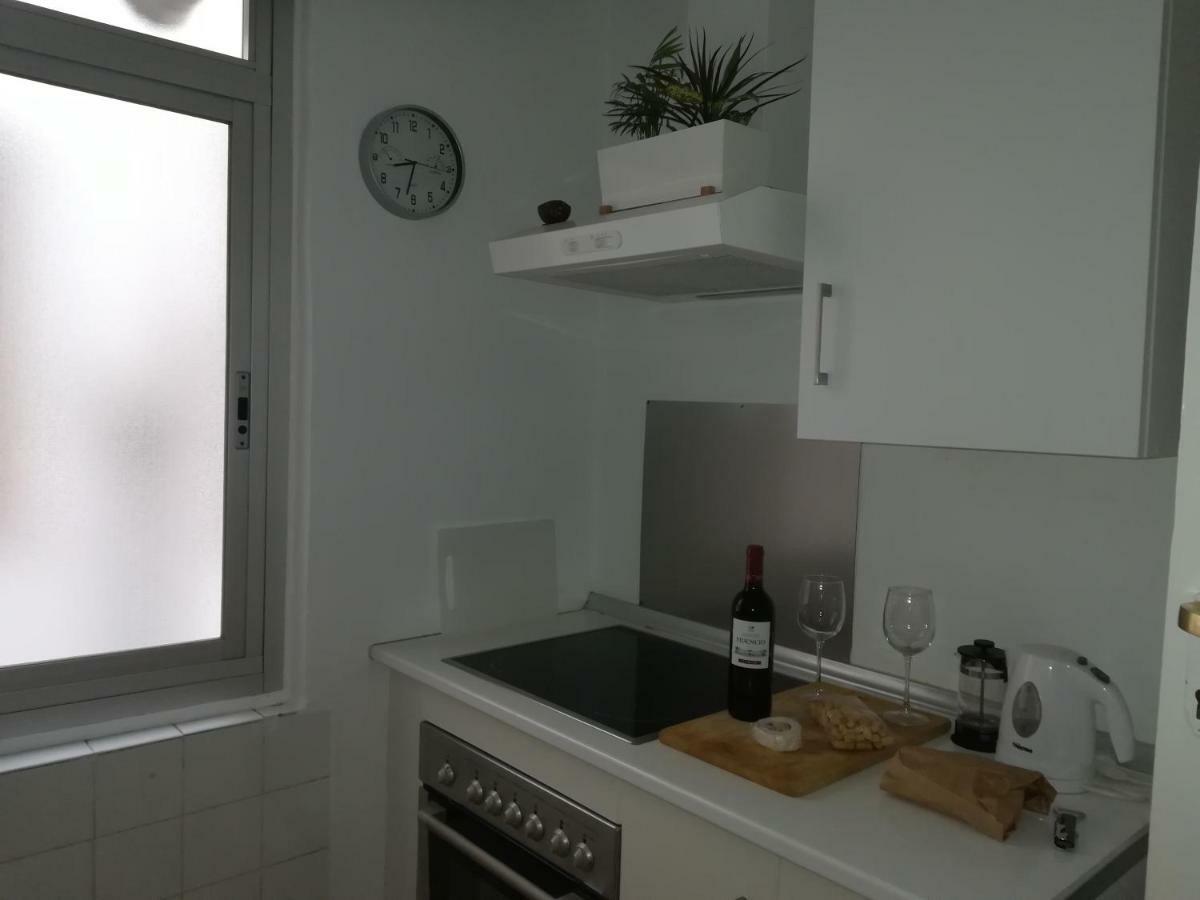 Nice Apartment In The Center Of Гранада Экстерьер фото
