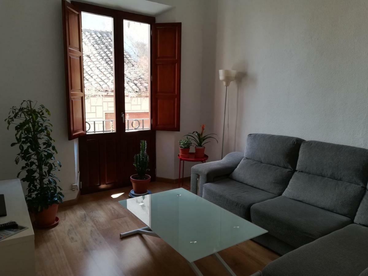 Nice Apartment In The Center Of Гранада Экстерьер фото