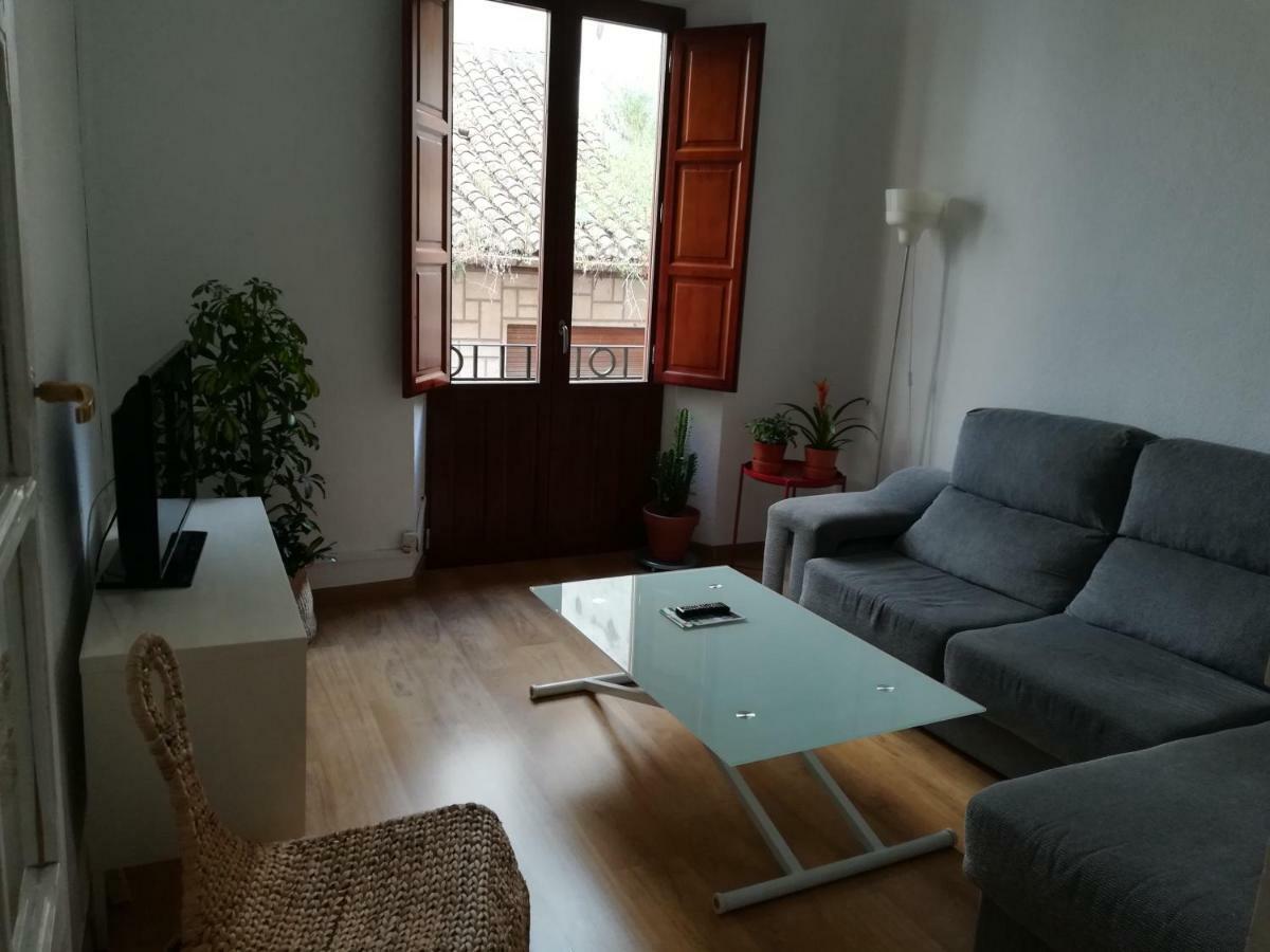 Nice Apartment In The Center Of Гранада Экстерьер фото
